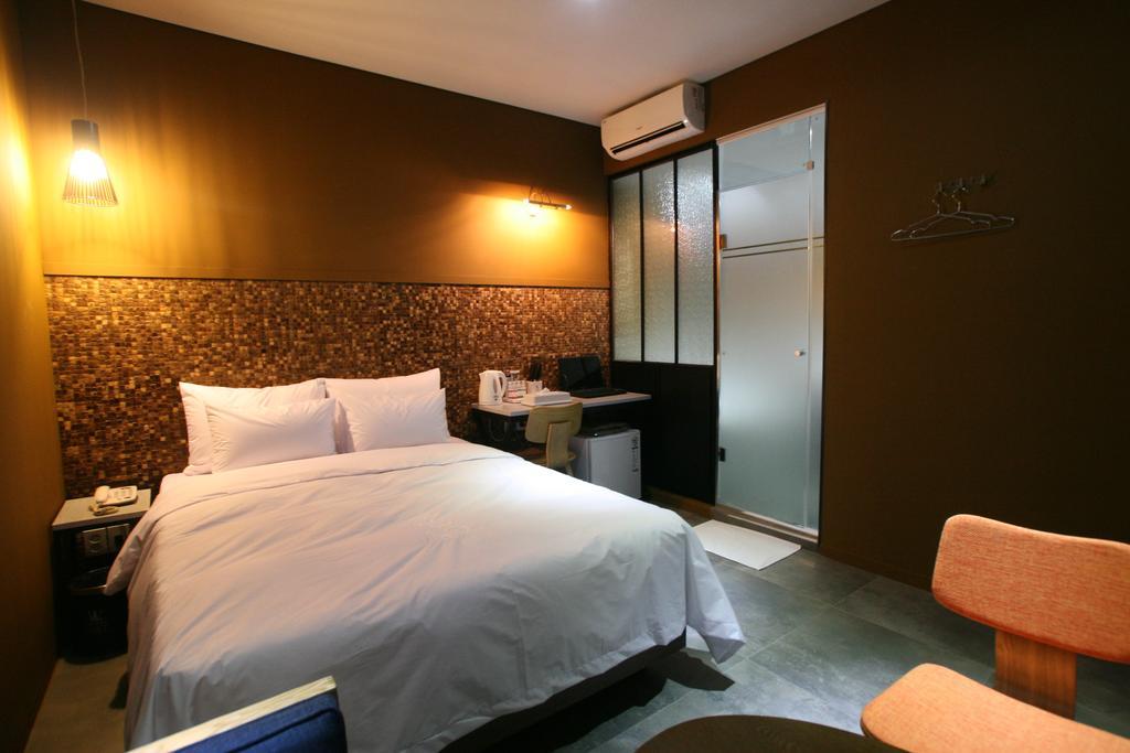 Vvalt Hotel Seoel Kamer foto