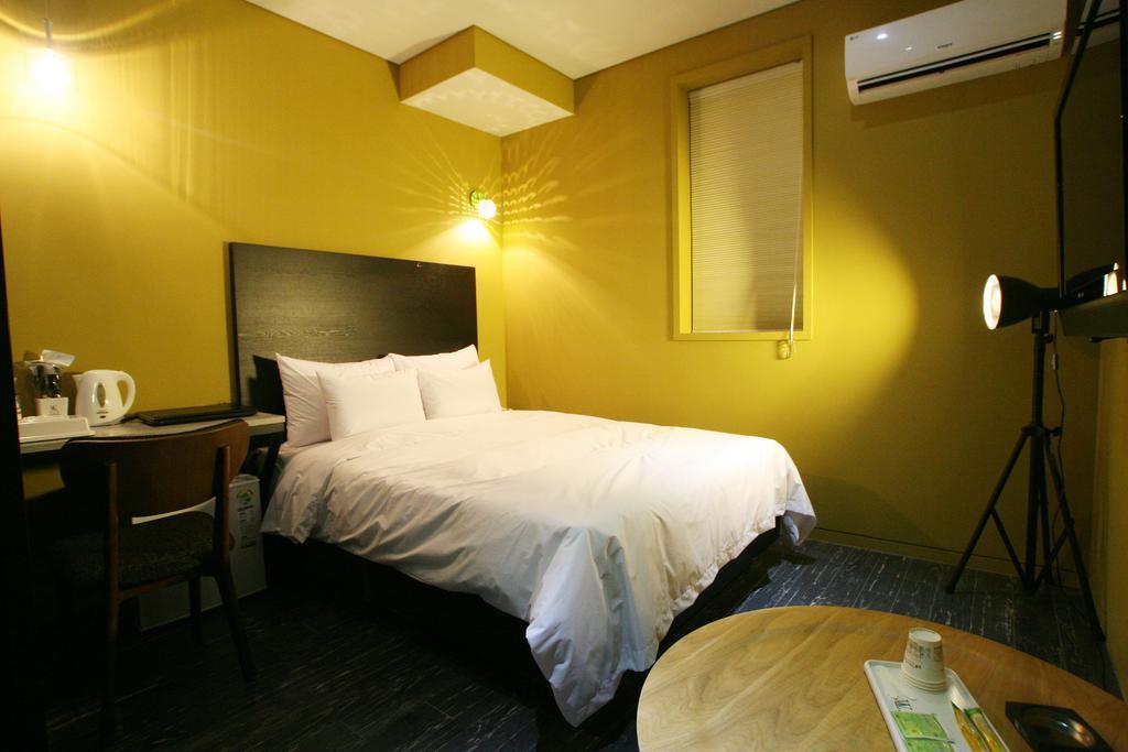 Vvalt Hotel Seoel Kamer foto
