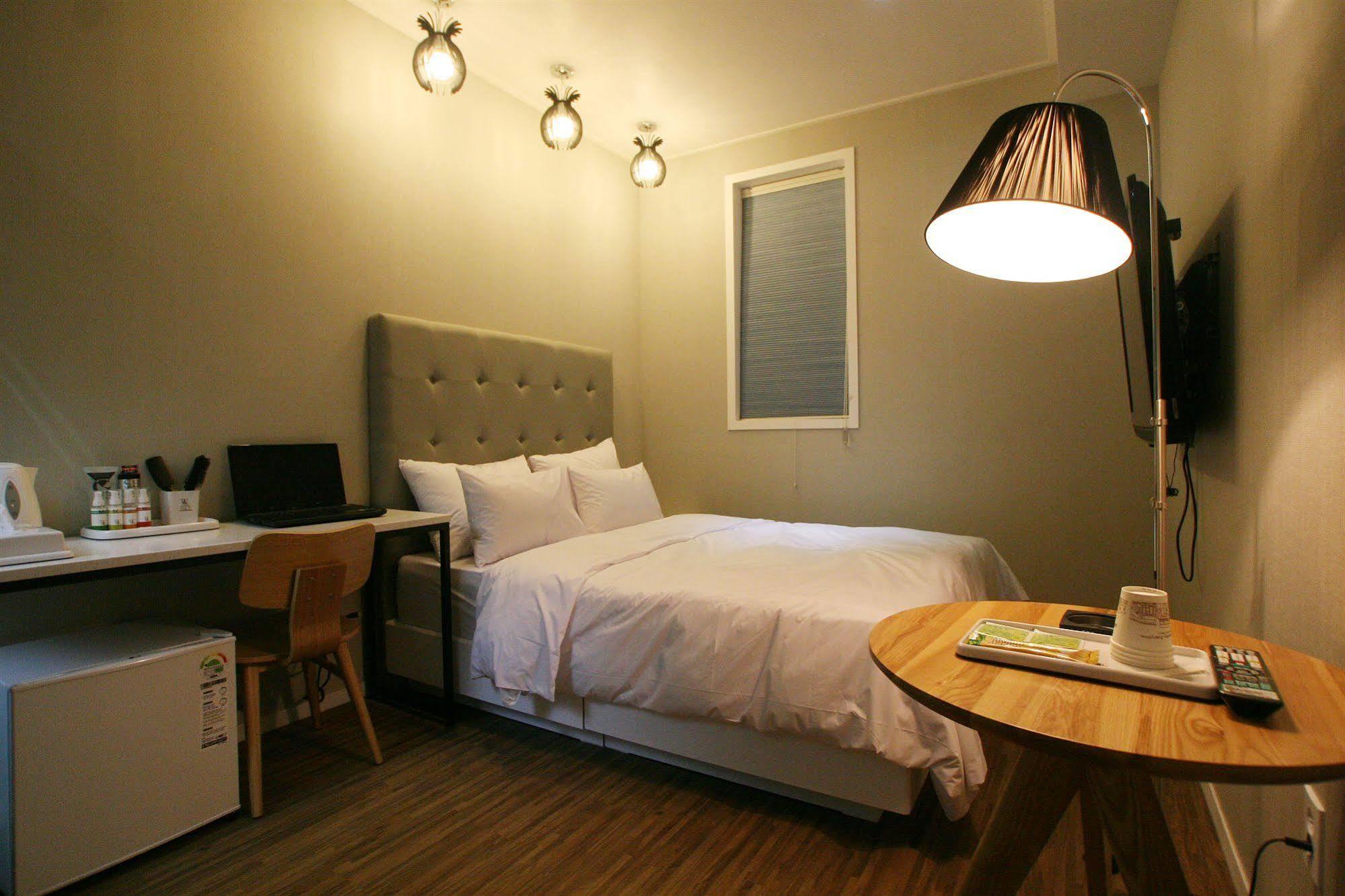 Vvalt Hotel Seoel Buitenkant foto