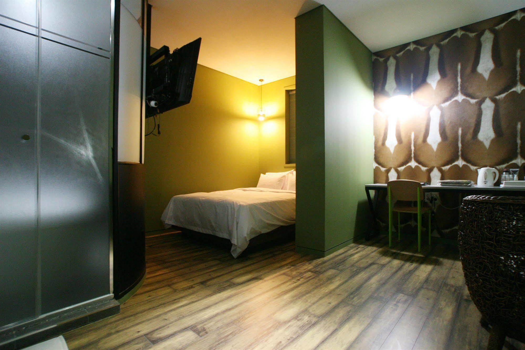 Vvalt Hotel Seoel Buitenkant foto